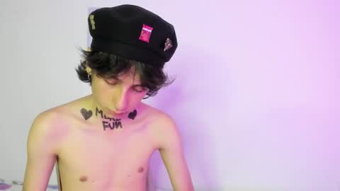 cirosky_elchicopolla online show from 02/21/26, 04:02