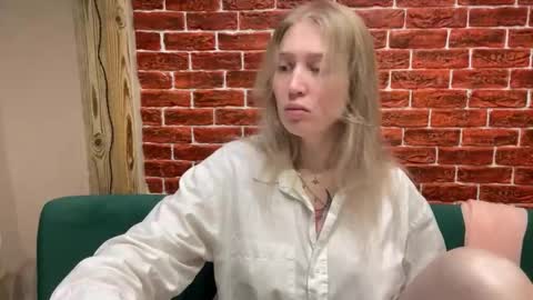 citrusblissss online show from 10/14/25, 02:29