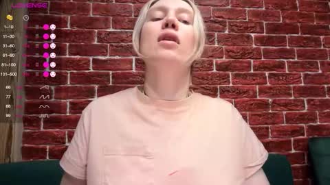 citrusblissss online show from 11/25/25, 03:23