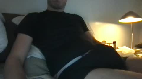 Snapshot of citylights136 chatting on 11/09/25, 08:29 citylights136 online show from 11/09/25, 08:29