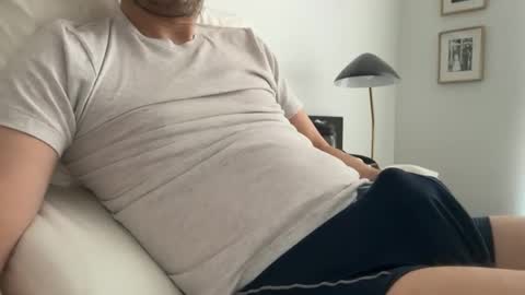 Snapshot of citylights136 chatting on 12/18/25, 05:30 citylights136 online show from 12/18/25, 05:30