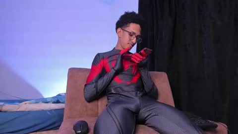 cj_davis1 online show from 10/29/25, 12:46