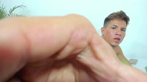 Snapshot of claimom chatting on 01/06/25, 12:37 Claimom online show from 01/06/25, 12:37