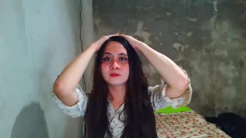 Snapshot of claire19xxx chatting on 01/09/26, 09:56 Kassandra online show from 01/09/26, 09:56