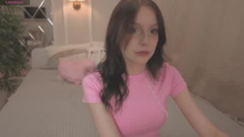 Snapshot of claire_bennett chatting on 09/12/25, 11:37 Claire Bennett online show from 09/12/25, 11:37