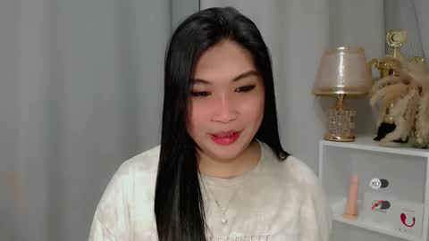 CLAIRE online show from 05/04/26, 10:00