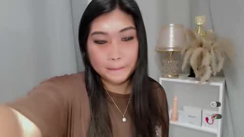 CLAIRE online show from 05/10/26, 03:55