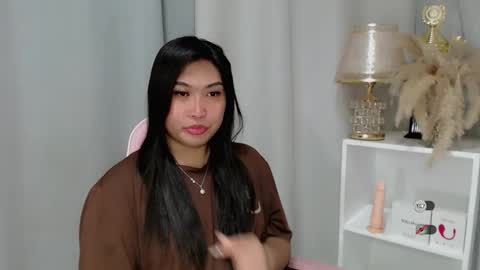 CLAIRE online show from 05/15/26, 05:03