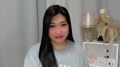 CLAIRE online show from 05/18/26, 04:40