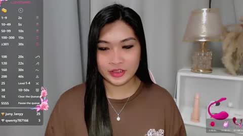 CLAIRE online show from 06/08/26, 04:51