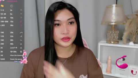 CLAIRE online show from 06/18/26, 10:19