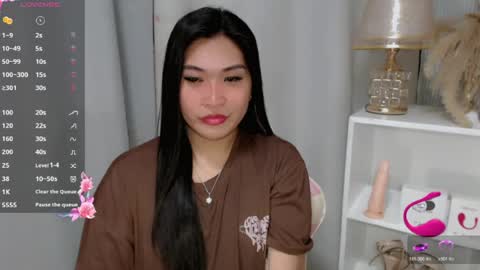 CLAIRE online show from 07/17/26, 06:20