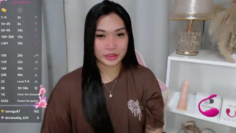 CLAIRE online show from 07/17/26, 06:24