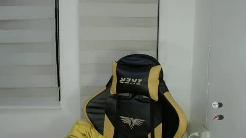 CLAIRE online show from 03/08/25, 06:32