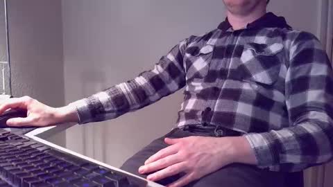 clamshive7 online show from 03/15/26, 06:25