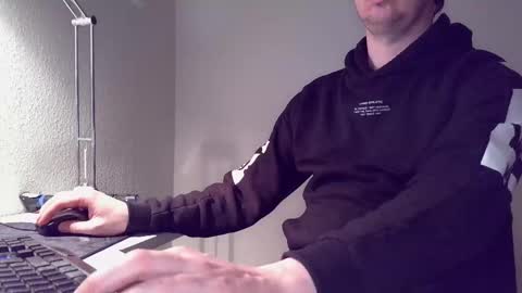 clamshive7 online show from 03/22/26, 07:50