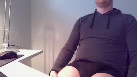 clamshive7 online show from 04/25/26, 06:16