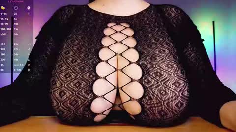 Clara  online show from 09/18/25, 08:44