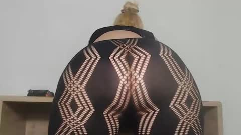 Clara online show from 02/27/26, 09:04