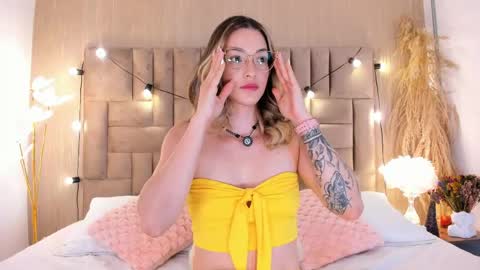 Clara del mar online show from 04/24/26, 09:56