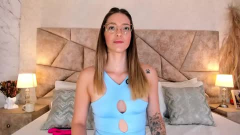 Clara del mar online show from 05/23/26, 10:19