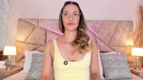 Clara del mar online show from 06/07/26, 09:24