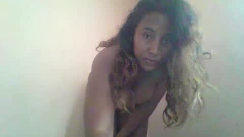 Clarah0123 online show from 03/05/25, 08:21