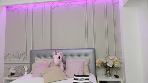 ClaraHazel online show from 01/09/25, 03:15