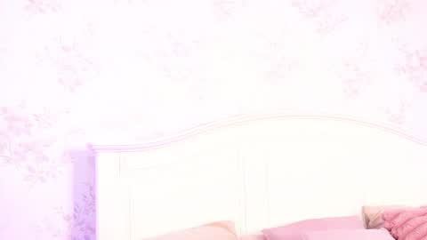 ClaraHazel online show from 11/19/25, 02:55