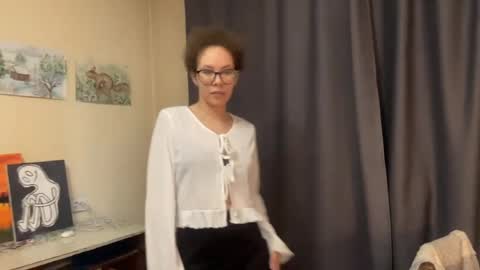 Selena online show from 04/12/26, 11:26