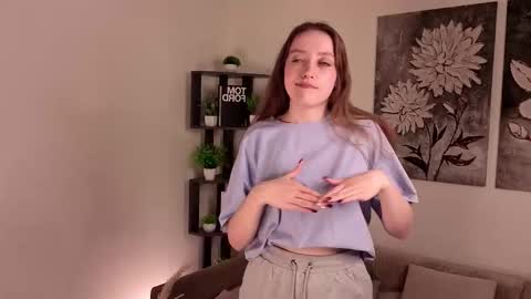 Snapshot of claribelpastano chatting on 02/09/26, 01:53 Lora online show from 02/09/26, 01:53