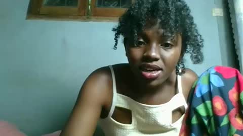 Snapshot of clarisse98 chatting on 10/16/25, 05:58 clarisse98 online show from 10/16/25, 05:58