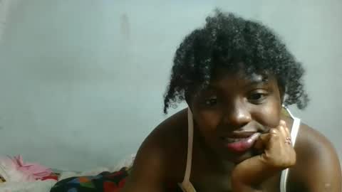 Snapshot of clarisse98 chatting on 10/17/25, 06:05 clarisse98 online show from 10/17/25, 06:05