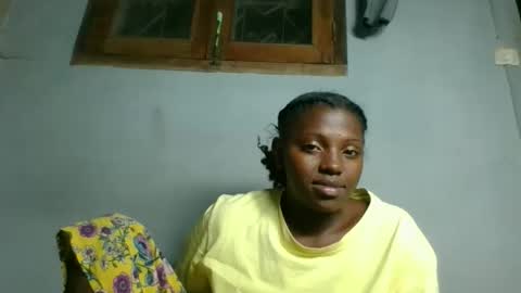 Snapshot of clarisse98 chatting on 10/18/25, 07:14 clarisse98 online show from 10/18/25, 07:14