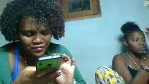 Snapshot of clarisse98 chatting on 10/28/25, 03:47 clarisse98 online show from 10/28/25, 03:47