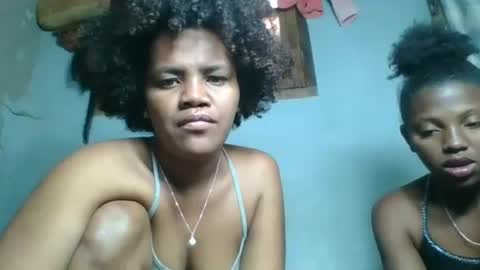 Snapshot of clarisse98 chatting on 10/29/25, 06:15 clarisse98 online show from 10/29/25, 06:15