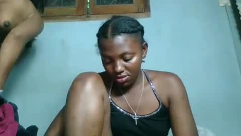 Snapshot of clarisse98 chatting on 10/29/25, 07:04 clarisse98 online show from 10/29/25, 07:04