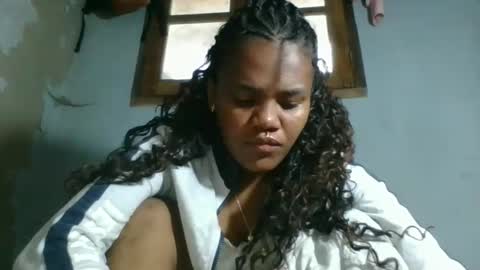 Snapshot of clarisse98 chatting on 11/11/25, 02:22 clarisse98 online show from 11/11/25, 02:22