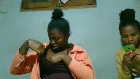 Snapshot of clarisse98 chatting on 11/15/25, 07:21 clarisse98 online show from 11/15/25, 07:21