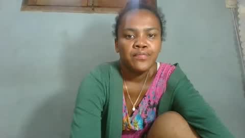 Snapshot of clarisse98 chatting on 11/21/25, 09:41 clarisse98 online show from 11/21/25, 09:41