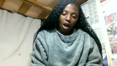 clarisse98 online show from 07/03/26, 08:43