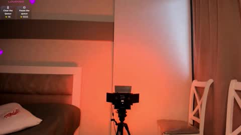 Yumi online show from 10/20/25, 12:38