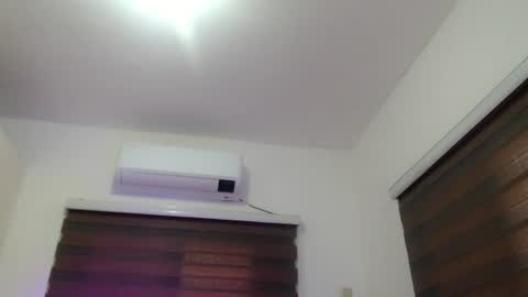 Snapshot of classy_valentinaxx chatting on 07/21/26, 04:37 Classy Valentinaxx online show from 07/21/26, 04:37