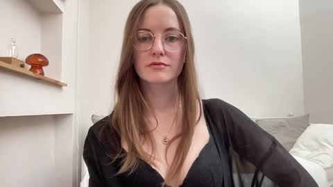 classyandgirly online show from 04/15/26, 07:58
