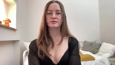 classyandgirly online show from 04/16/26, 07:14