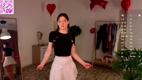 Snapshot of claudinedates chatting on 02/27/26, 01:05 Lei your Angel online show from 02/27/26, 01:05