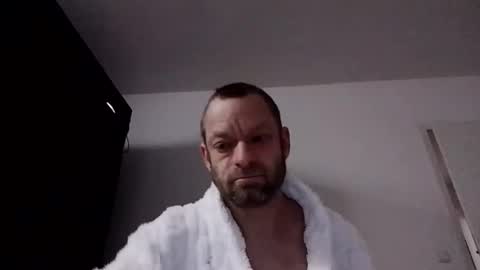 Florian online show from 12/14/25, 10:42