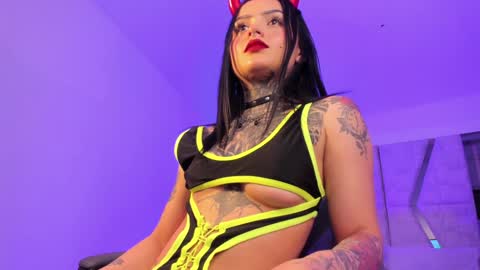 Snapshot of cleeoadams_ chatting on 02/04/25, 07:29 Cleo Adams online show from 02/04/25, 07:29