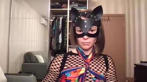 Snapshot of cleo_catra chatting on 09/26/25, 03:05 cleo_catra online show from 09/26/25, 03:05