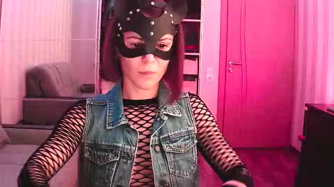 Snapshot of cleo_catra chatting on 10/16/25, 07:26 cleo_catra online show from 10/16/25, 07:26
